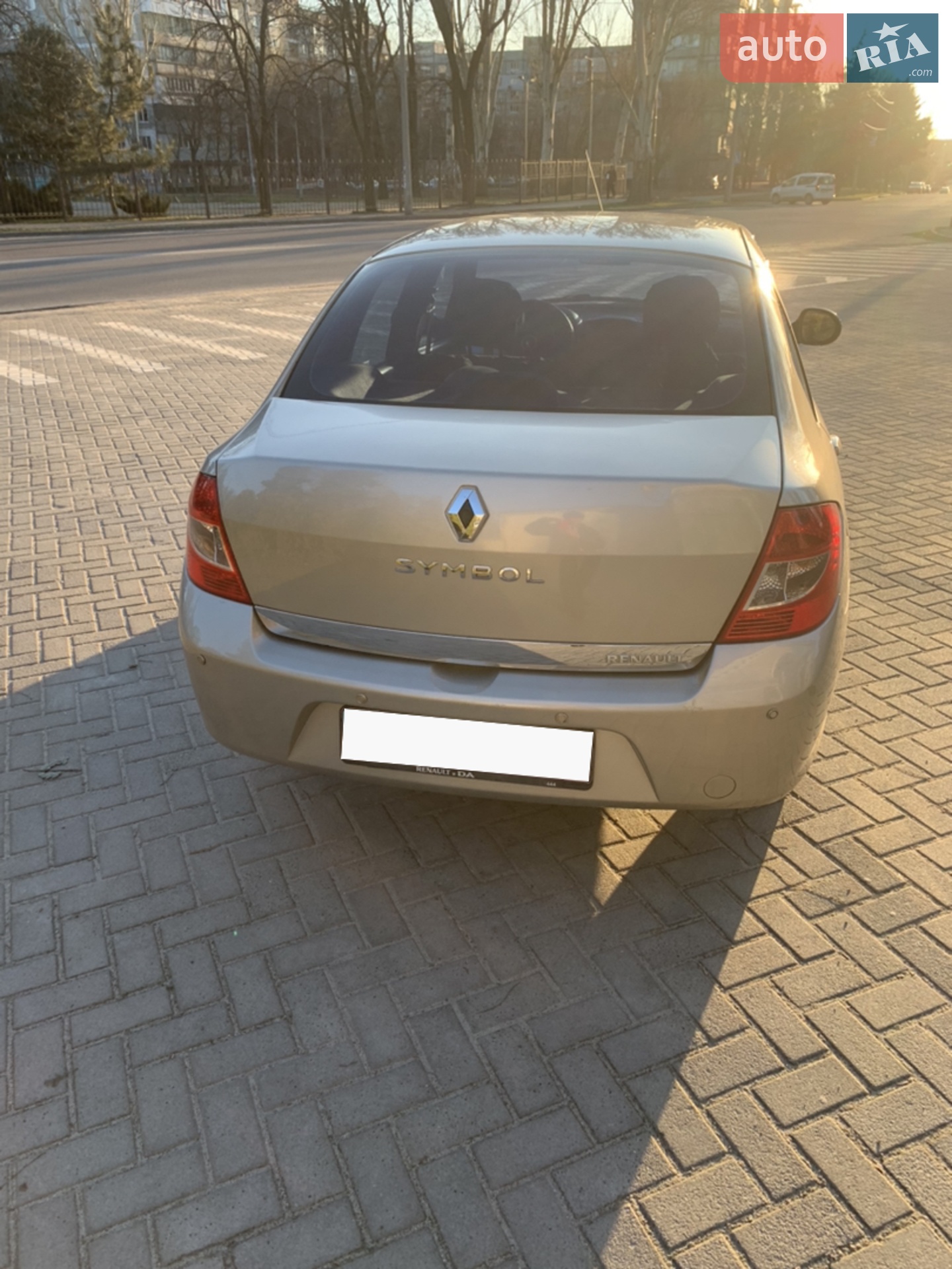 2010 Renault Symbol - мініатюра 6