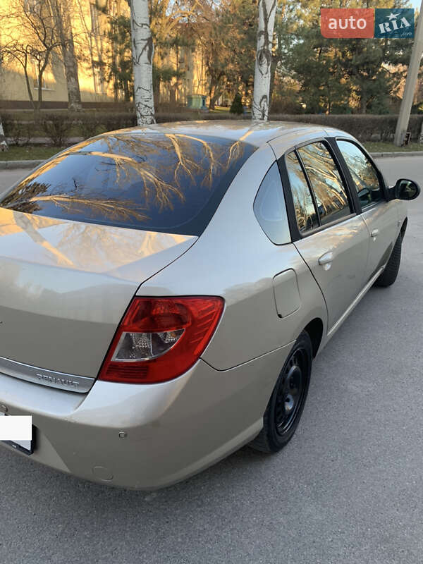 Седан Renault Symbol 2010 в Запорожье