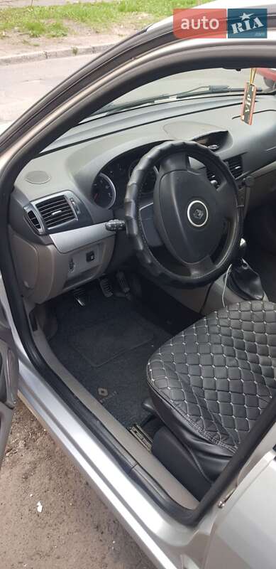 Седан Renault Symbol 2011 в Одесі