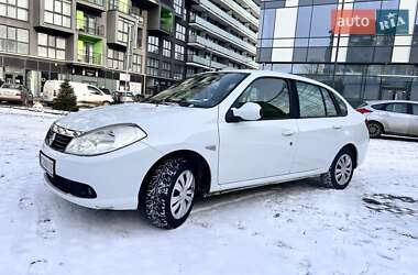 Седан Renault Symbol 2010 в Львове