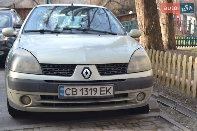Renault Symbol 2004
