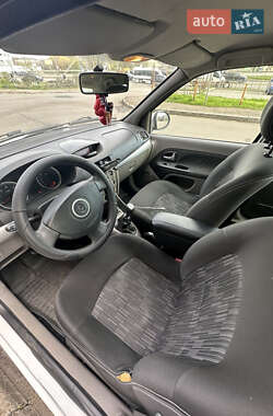 Седан Renault Symbol 2011 в 
