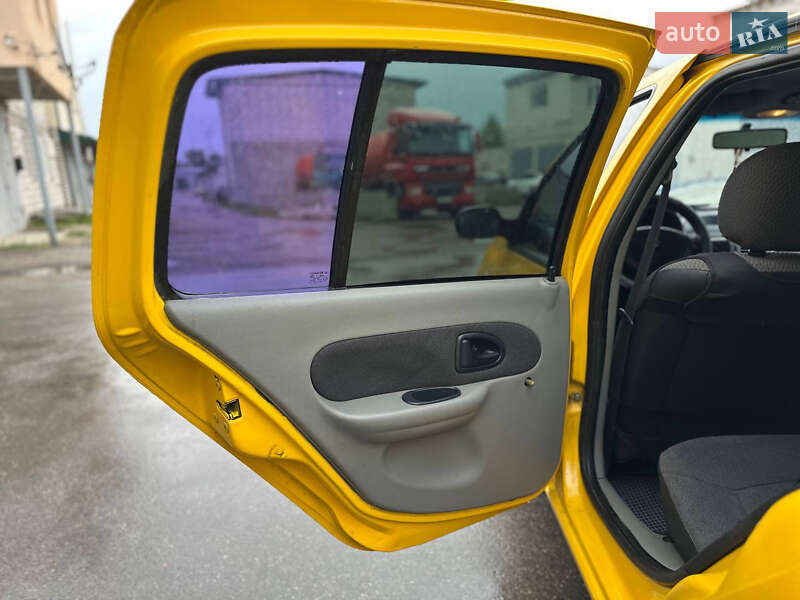 Седан Renault Symbol 2005 в Білій Церкві