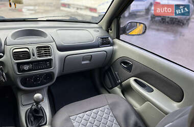Седан Renault Symbol 2005 в 