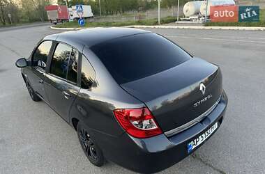 Седан Renault Symbol 2011 в 