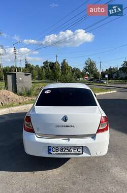 Седан Renault Symbol 2010 в 