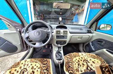 Седан Renault Symbol 2004 в 