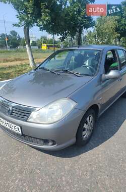 Седан Renault Symbol 2009 в Киеве