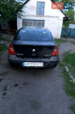 Седан Renault Symbol 2004 в Попельне