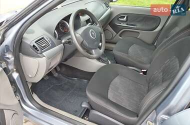 Седан Renault Symbol 2010 в 