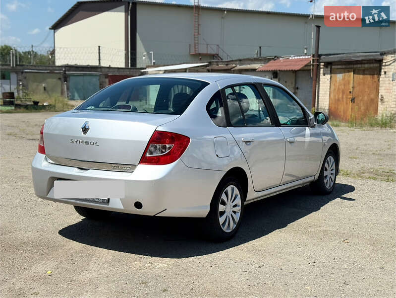 Седан Renault Symbol 2010 в Днепре