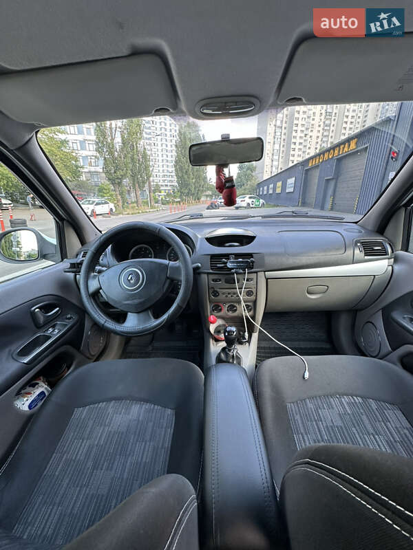 Седан Renault Symbol 2011 в Киеве