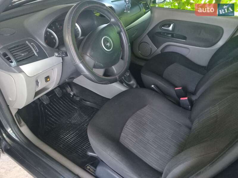 Седан Renault Symbol 2013 в Днепре