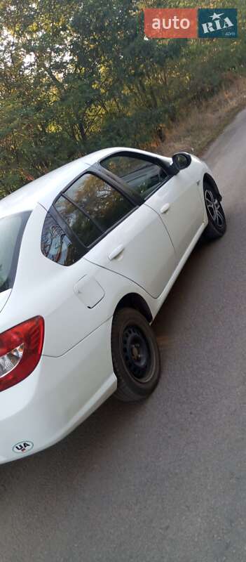 Седан Renault Symbol 2010 в Петриковке