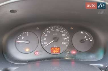 Седан Renault Symbol 2004 в Львове