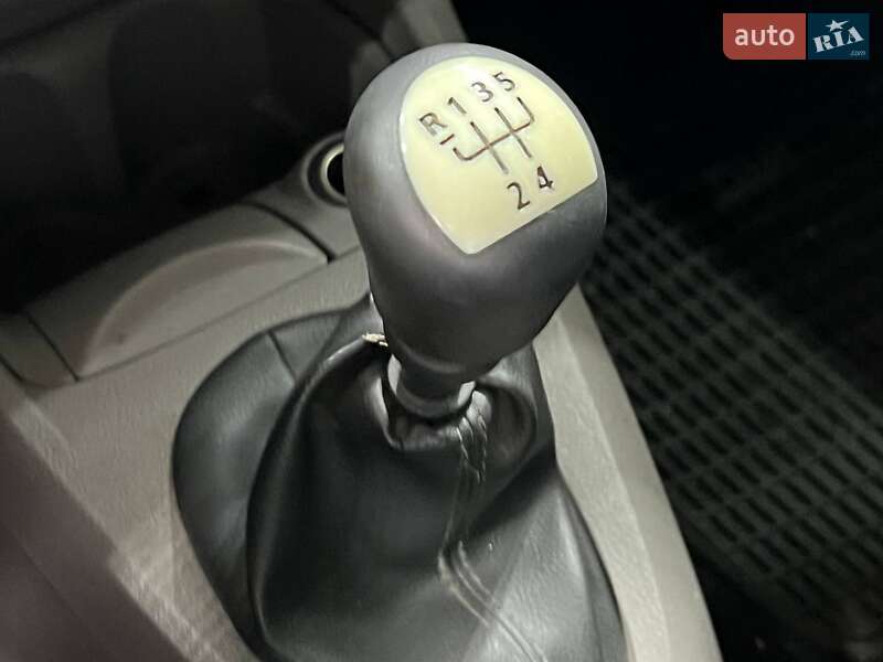 Седан Renault Symbol 2012 в Одессе