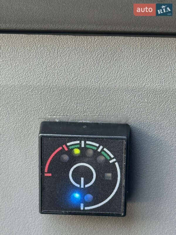 Седан Renault Symbol 2010 в Києві