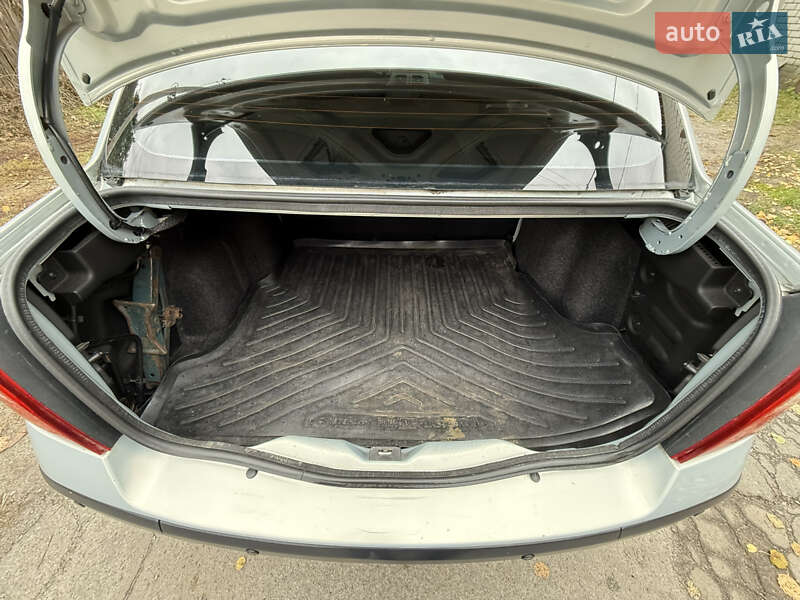 Седан Renault Symbol 2004 в Кременчуці фото 23 Седан Renault Symbol 2004 в Кременчуці