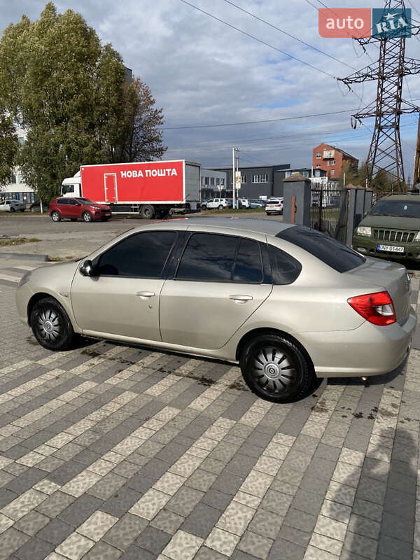 Седан Renault Symbol 2010 в Львове