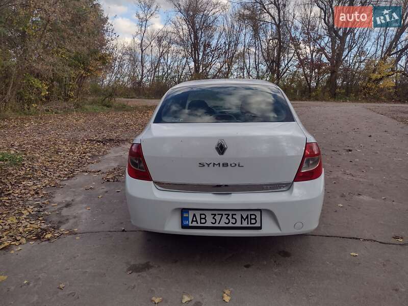 Седан Renault Symbol 2010 в Виннице