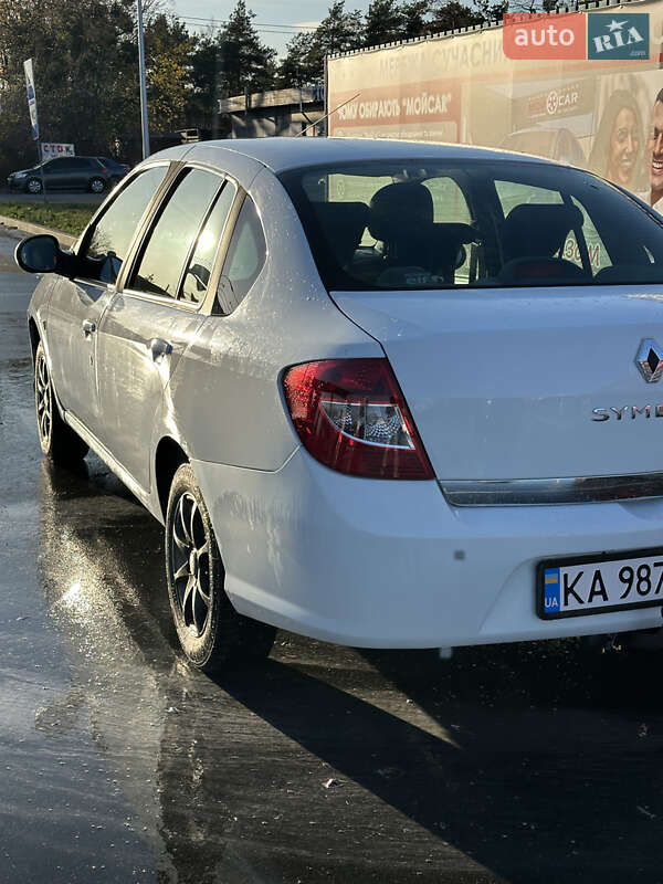 Седан Renault Symbol 2011 в Киеве