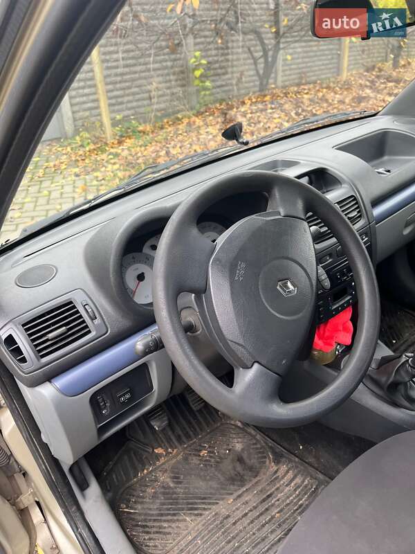 Седан Renault Symbol 2008 в Запорожье фото 5 Седан Renault Symbol 2008 в Запорожье