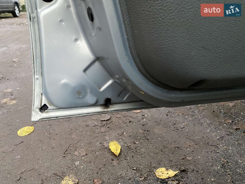 Седан Renault Symbol 2004 в Харькове