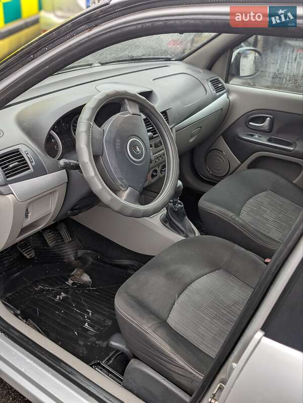 Седан Renault Symbol 2011 в Новой Водолаге фото 14 Седан Renault Symbol 2011 в Новой Водолаге