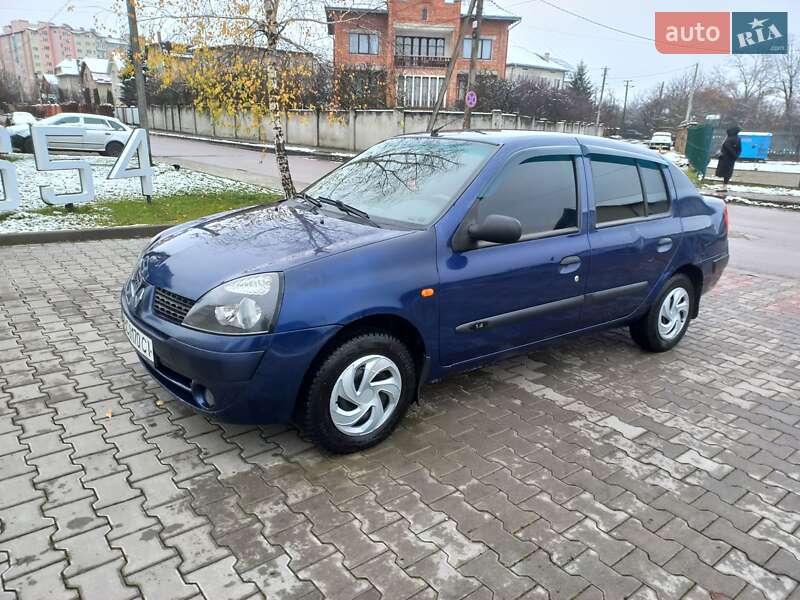 Седан Renault Symbol 2004 в Ивано-Франковске