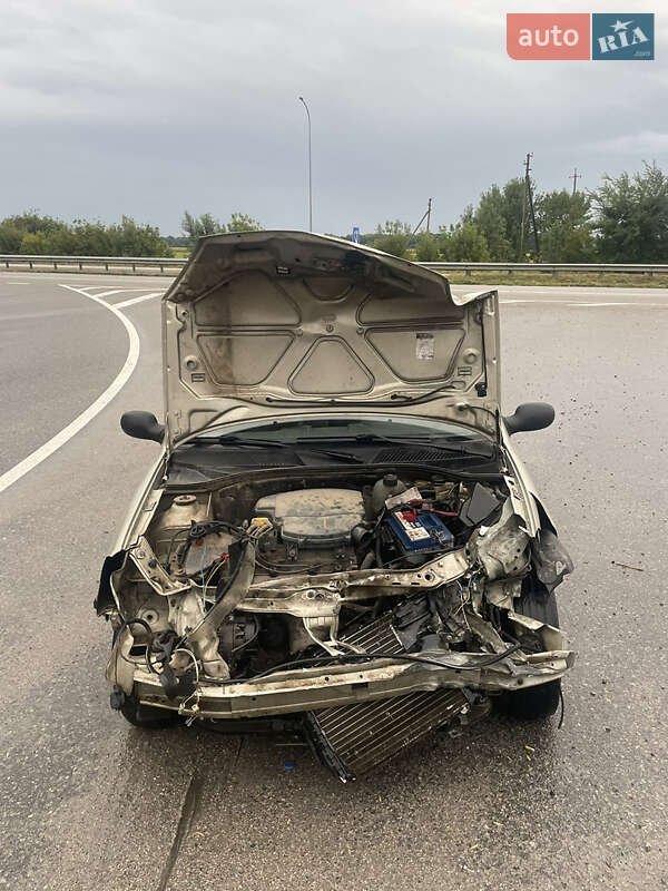 Седан Renault Symbol 2007 в Киеве