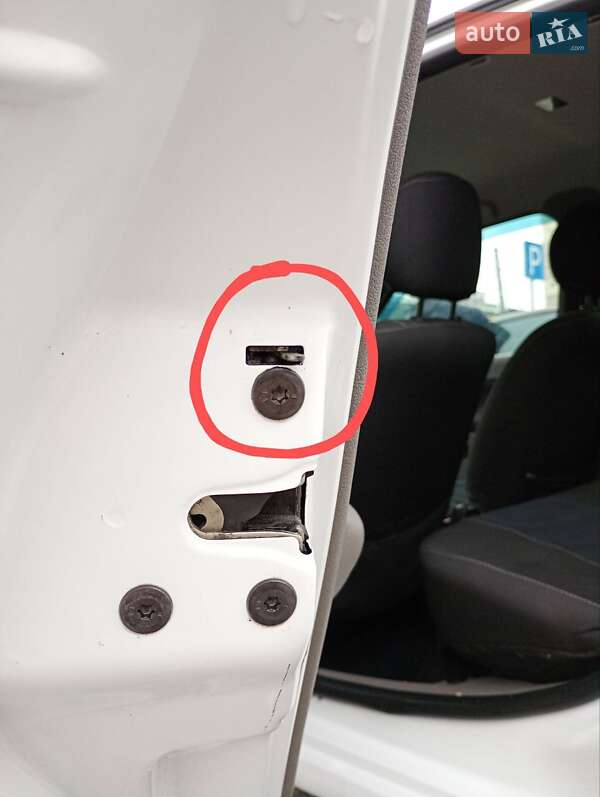 Седан Renault Symbol 2011 в Киеве фото 21 Седан Renault Symbol 2011 в Киеве