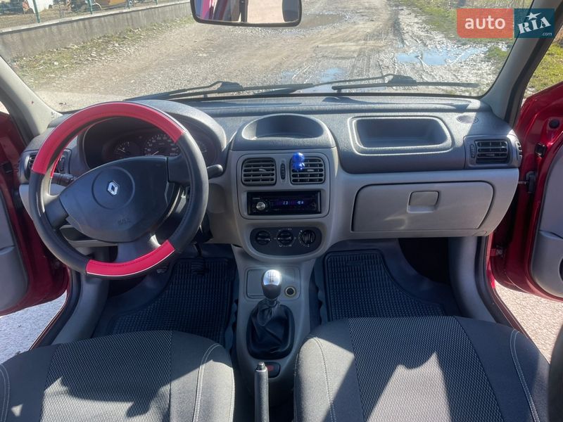 Седан Renault Symbol 2003 в Хусті