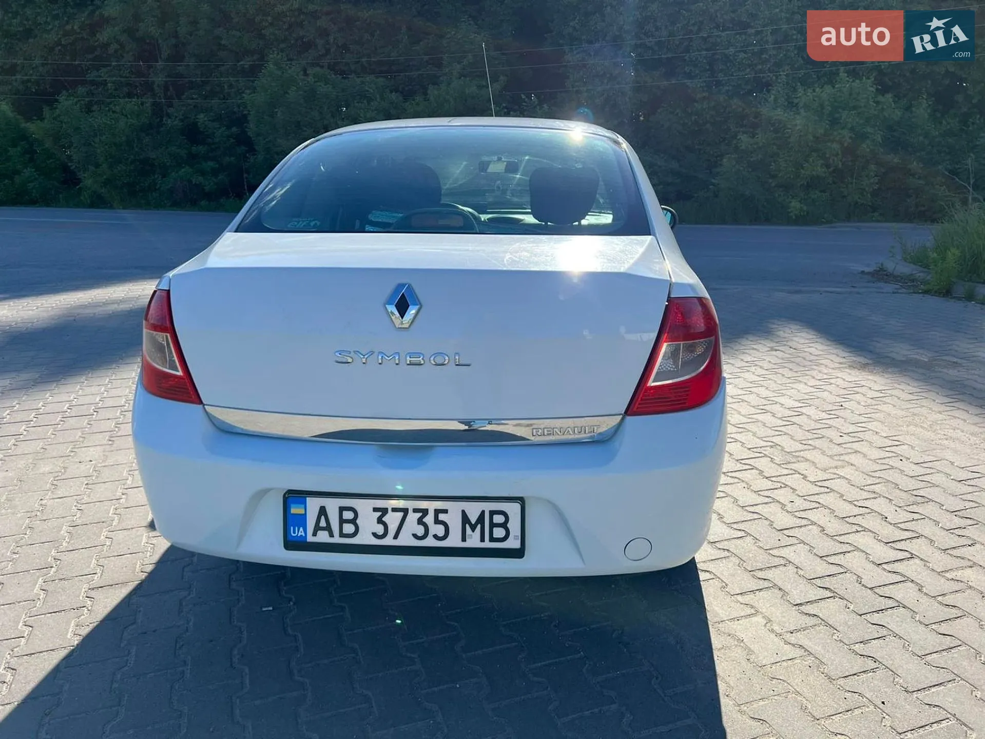 2010 Renault Symbol - мініатюра 10