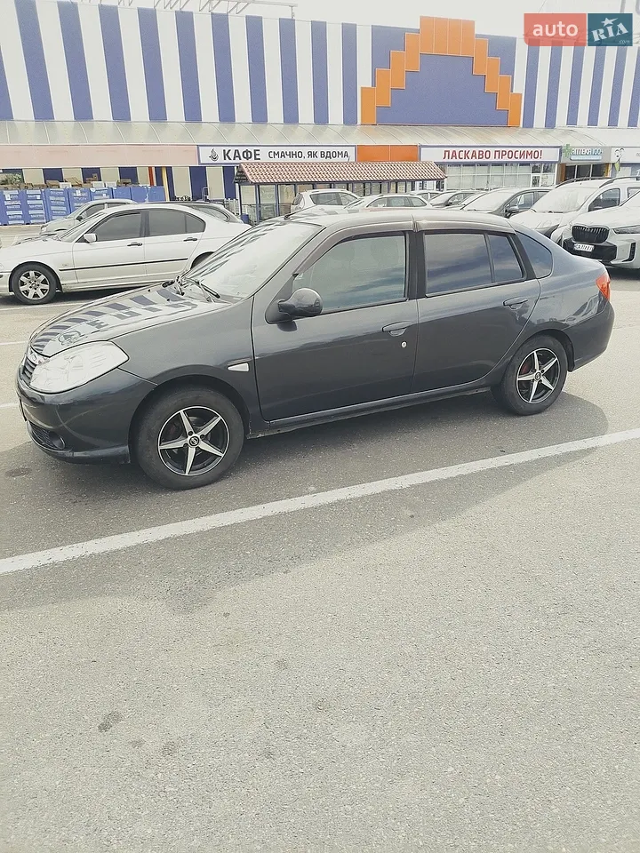 2010 Renault Symbol - мініатюра 32