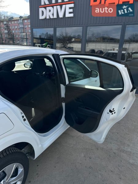 Седан Renault Taliant 2024 в Киеве