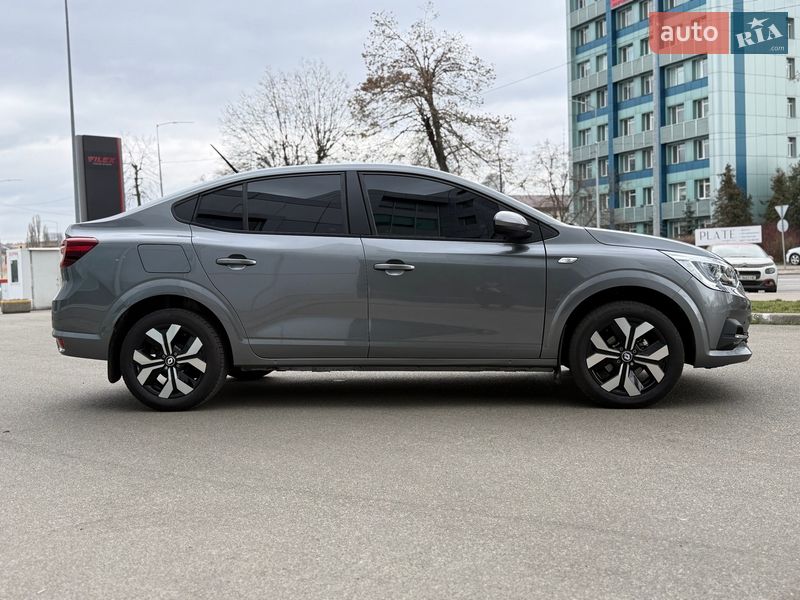 Седан Renault Taliant 2025 в Киеве
