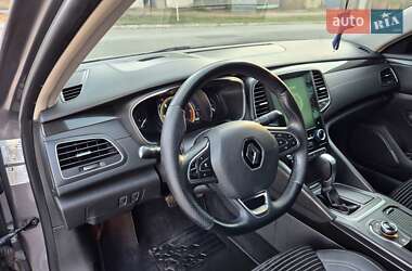 Седан Renault Talisman 2017 в  фото 24 Седан Renault Talisman 2017 в