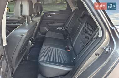 Седан Renault Talisman 2017 в  фото 31 Седан Renault Talisman 2017 в