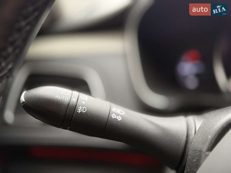 Седан Renault Talisman 2019 в Киеве фото 39 Седан Renault Talisman 2019 в Киеве