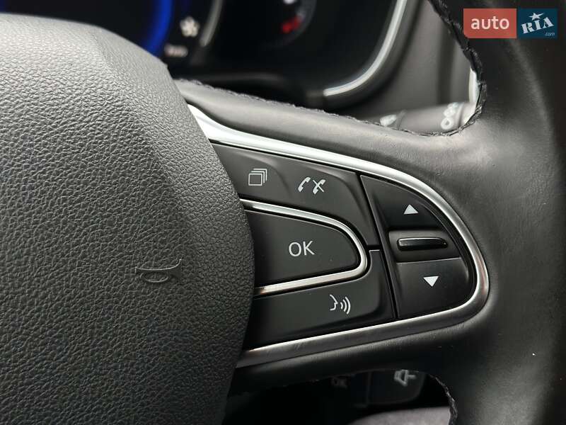 Універсал Renault Talisman 2016 в Чернівцях