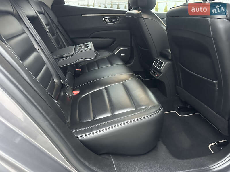 Седан Renault Talisman 2016 в Луцке