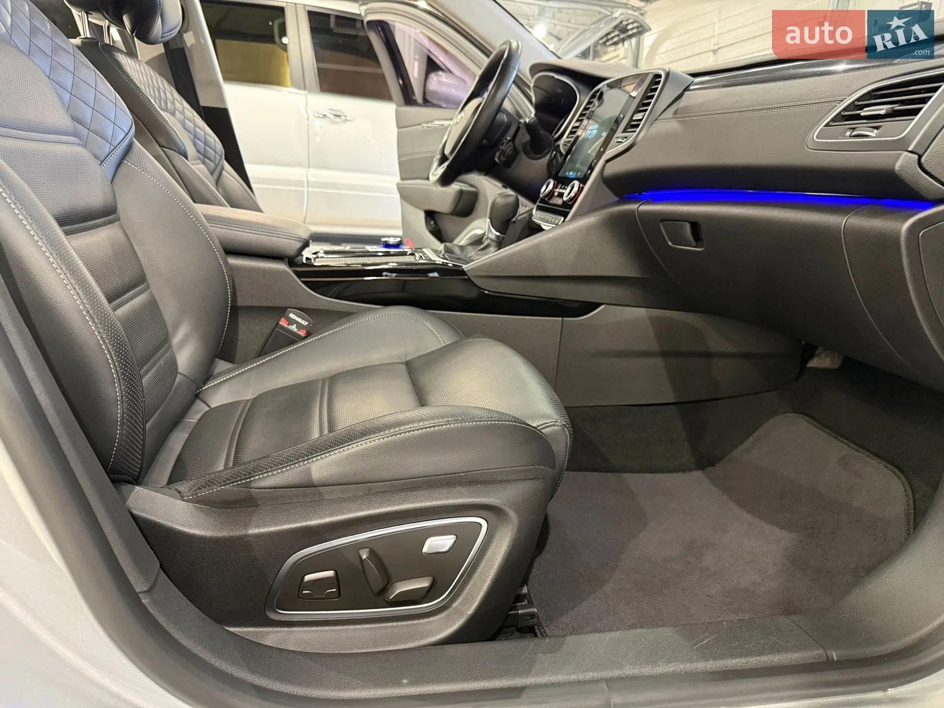 2017 Renault Talisman - мініатюра 15