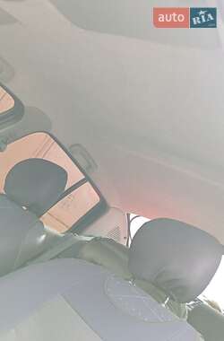 Седан Renault Thalia 2004 в 