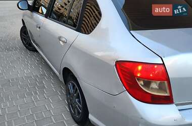 Седан Renault Thalia 2009 в 