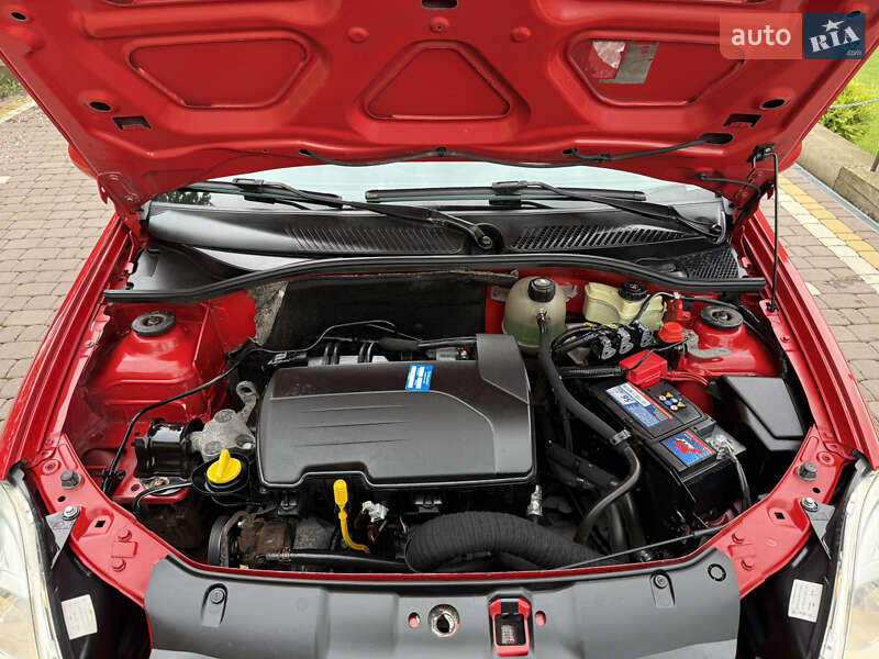 Седан Renault Thalia 2009 в Косове