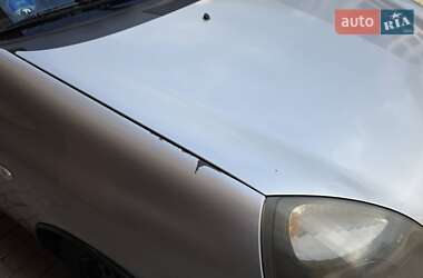 Седан Renault Thalia 2005 в 