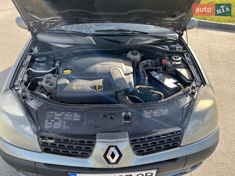 Седан Renault Thalia 2003 в Радехове