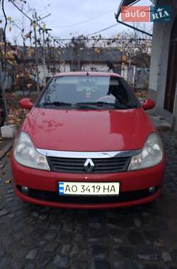 Седан Renault Thalia 2011 в Мукачево