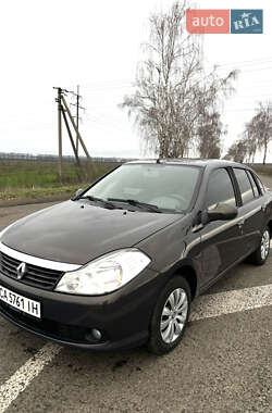 Седан Renault Thalia 2011 в Смеле