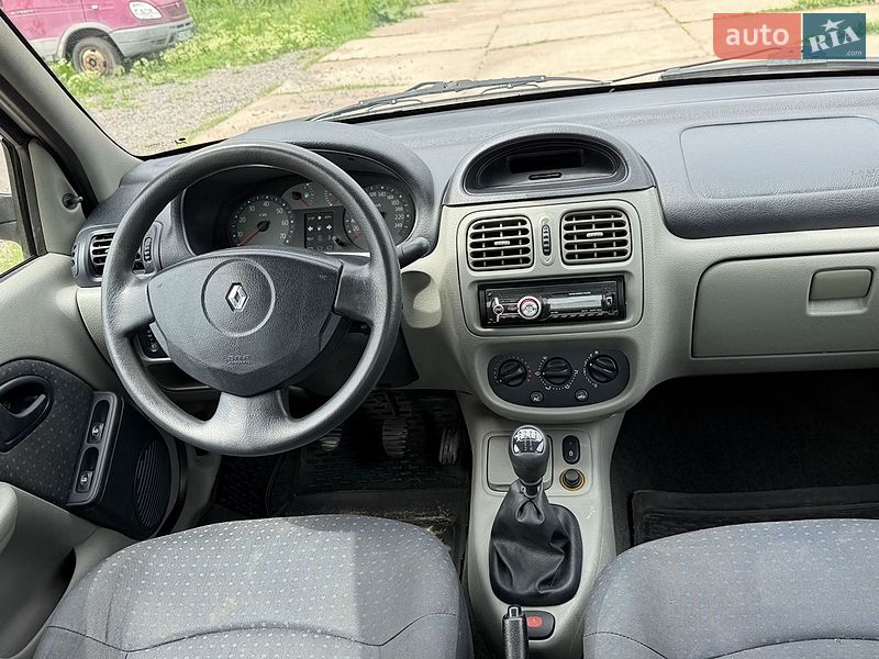 Седан Renault Thalia 2005 в Золотоноше